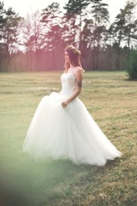 162_afterwedding_wedding_photography_shooting_auroraphotoralis_germany_Fotografin_MaraSwieczkowski_Hochzeit_portrait_hochzeitskleid_th&uuml;ringen